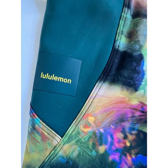 Lululemon Cargo Super High-Rise Tight 28” Size 6 “Detours Welcome” Multi-Print - Picture 5 of 10